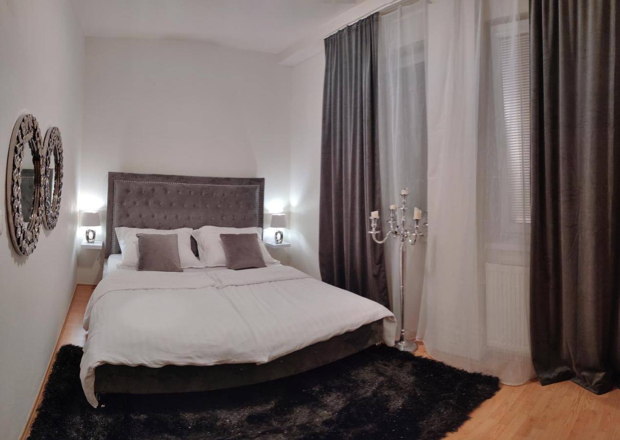 Apartament 2 Izbovy Byt 60M2 V Centre Na Bakossovej, 24H Self Checkin Bańska Bystrzyca Zewnętrze zdjęcie